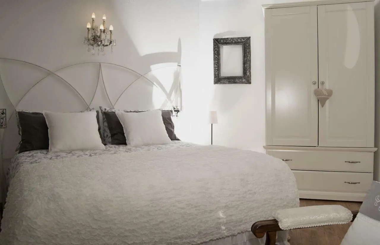 Villa Luna Lombarda Apartment Salo